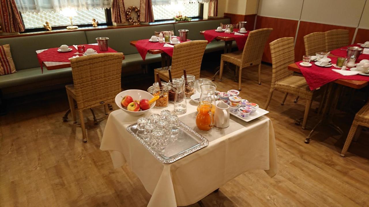 Gaestehaus Praesenzhof Μπενσχάιμ Εξωτερικό φωτογραφία