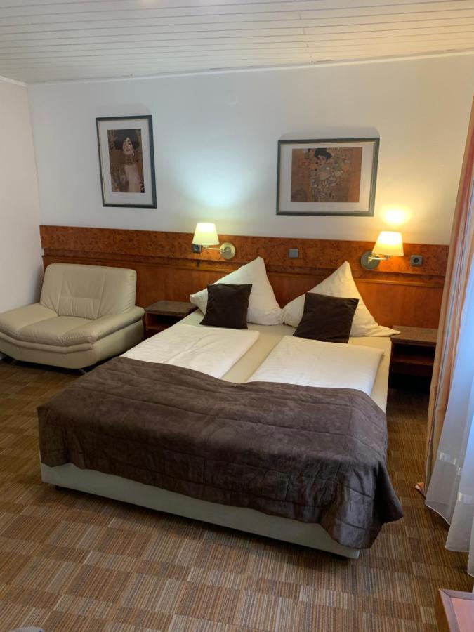 Gaestehaus Praesenzhof Μπενσχάιμ Εξωτερικό φωτογραφία