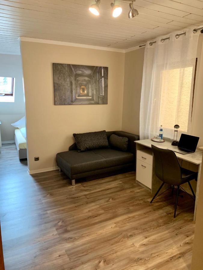 Gaestehaus Praesenzhof Μπενσχάιμ Εξωτερικό φωτογραφία